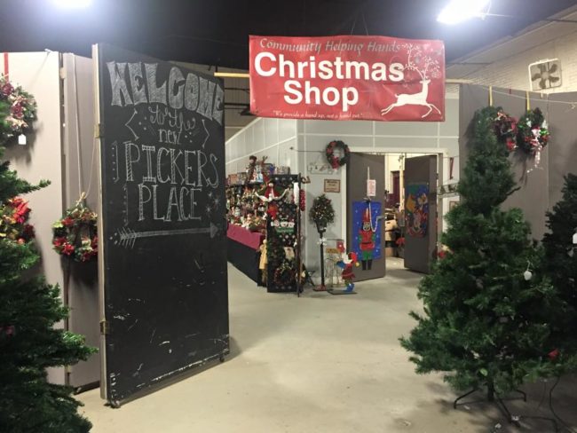 Community Helping Hands Christmas Shop 2017